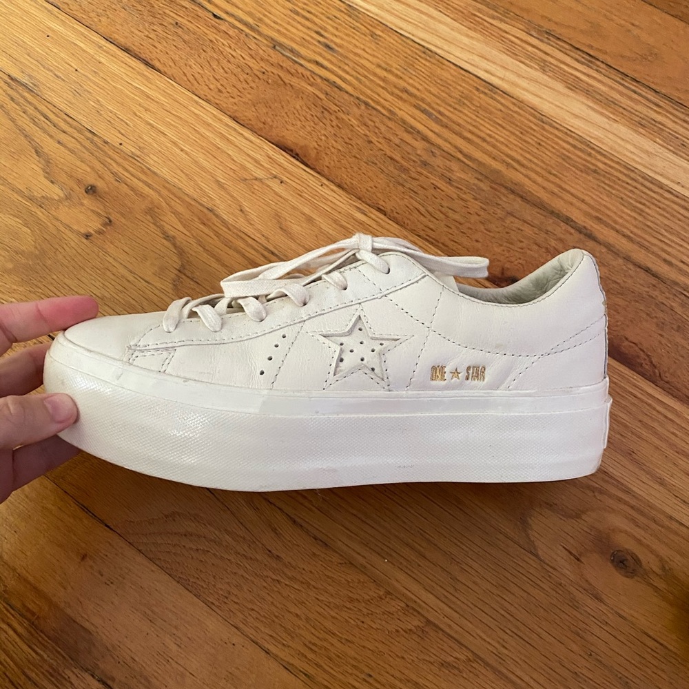 Chuck Taylor One Star Platform Converse